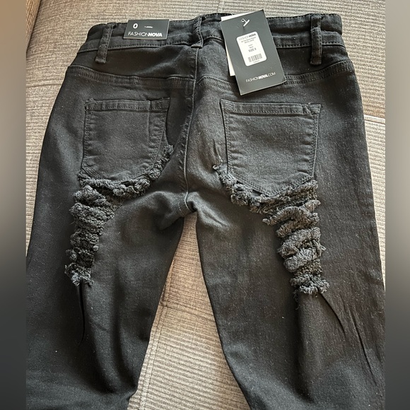 BOOTY RIPPED SKINNY Black - Picture 3 of 3